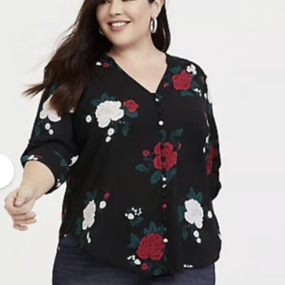 torrid Tops - Torrid Plus Size Georgette Fabric Button Loop Down Rose Print Blouse Size 3X
